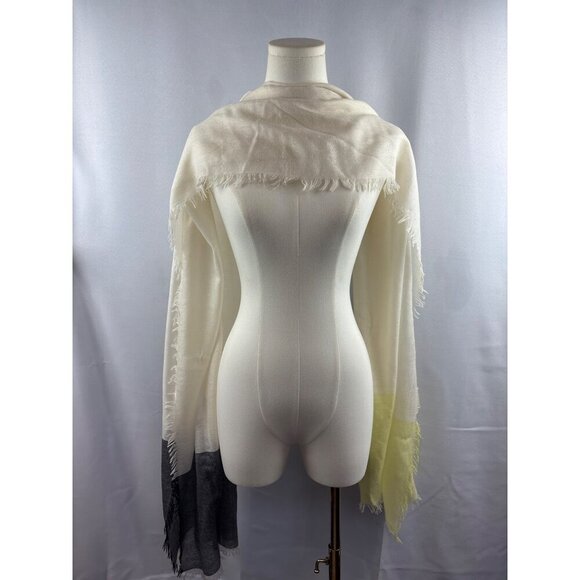 Colorblock Soft Cashmere-Blend Scarf With Fringe Edges - Picture 4 of 5